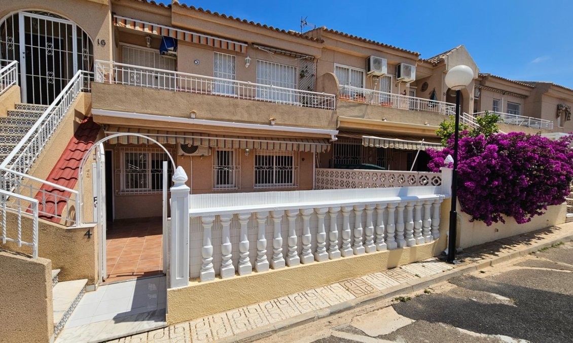 Wiederverkauf - Bungalow -
Torrevieja - Torreblanca
