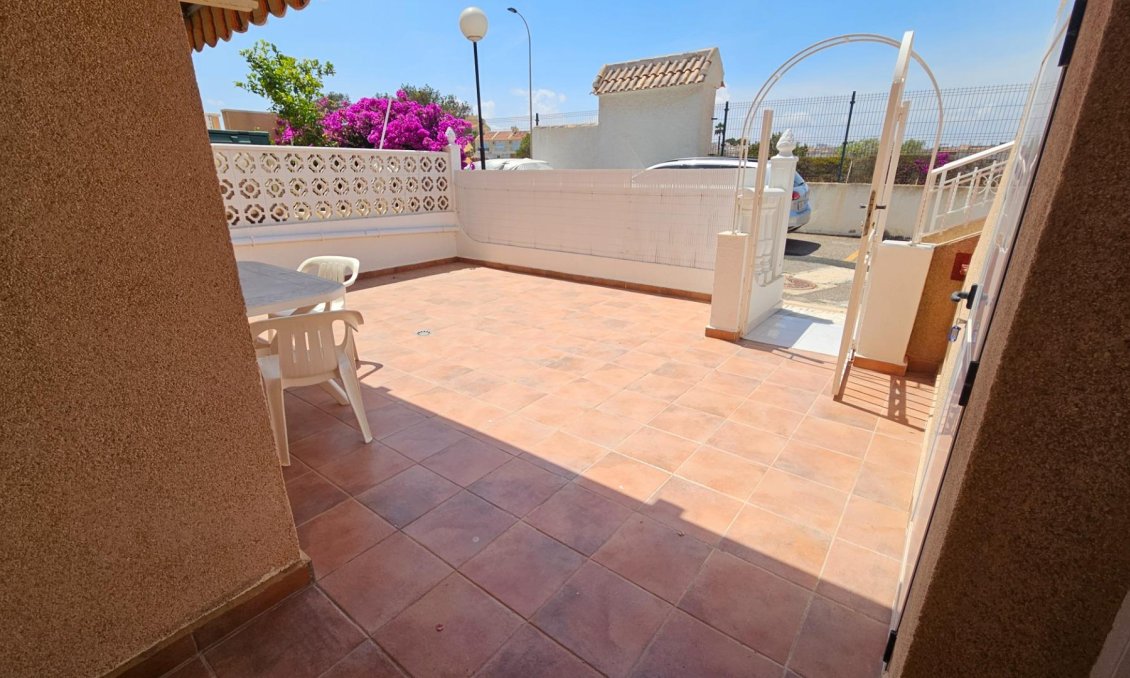 Wiederverkauf - Bungalow -
Torrevieja - Torreblanca