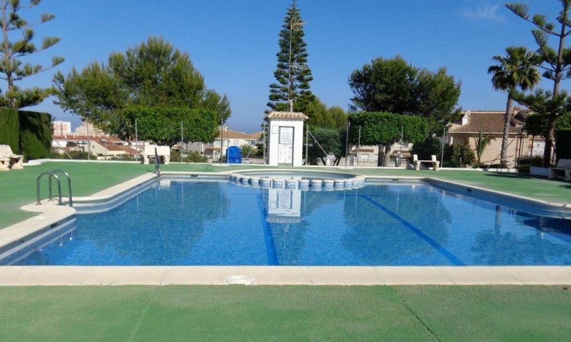 Wiederverkauf - Bungalow -
Torrevieja - Torreblanca
