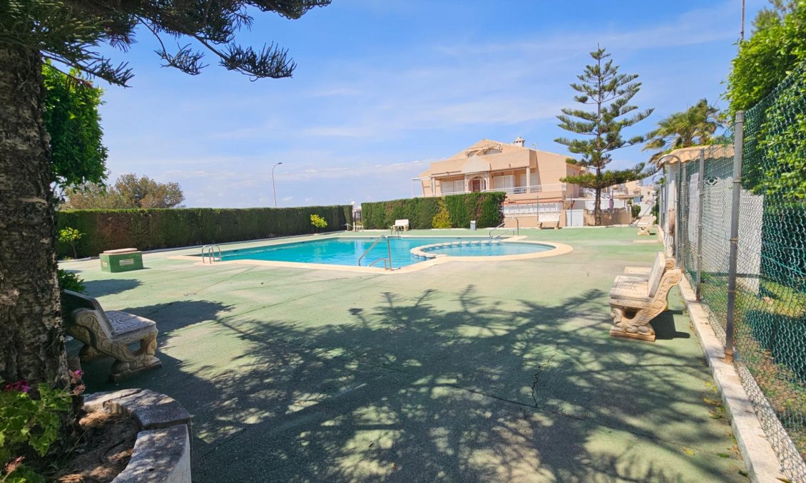 Wiederverkauf - Bungalow -
Torrevieja - Torreblanca