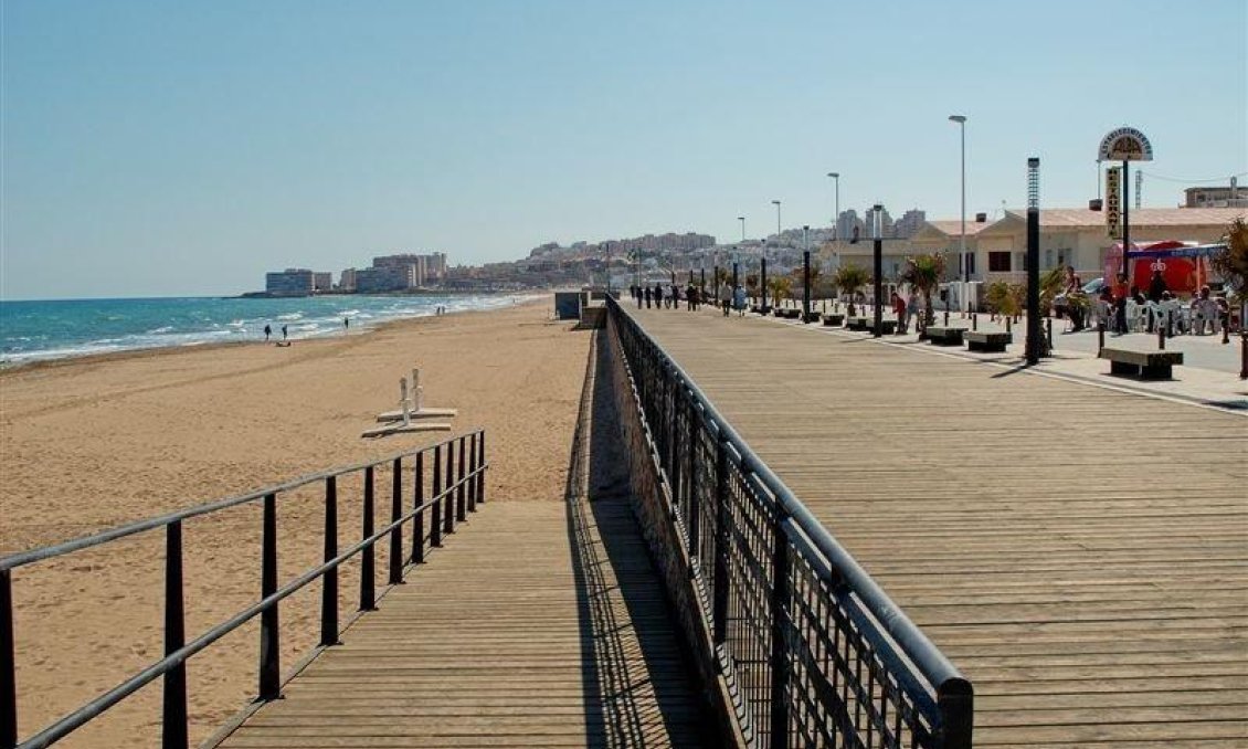 Wiederverkauf - Bungalow -
Torrevieja - Torreblanca