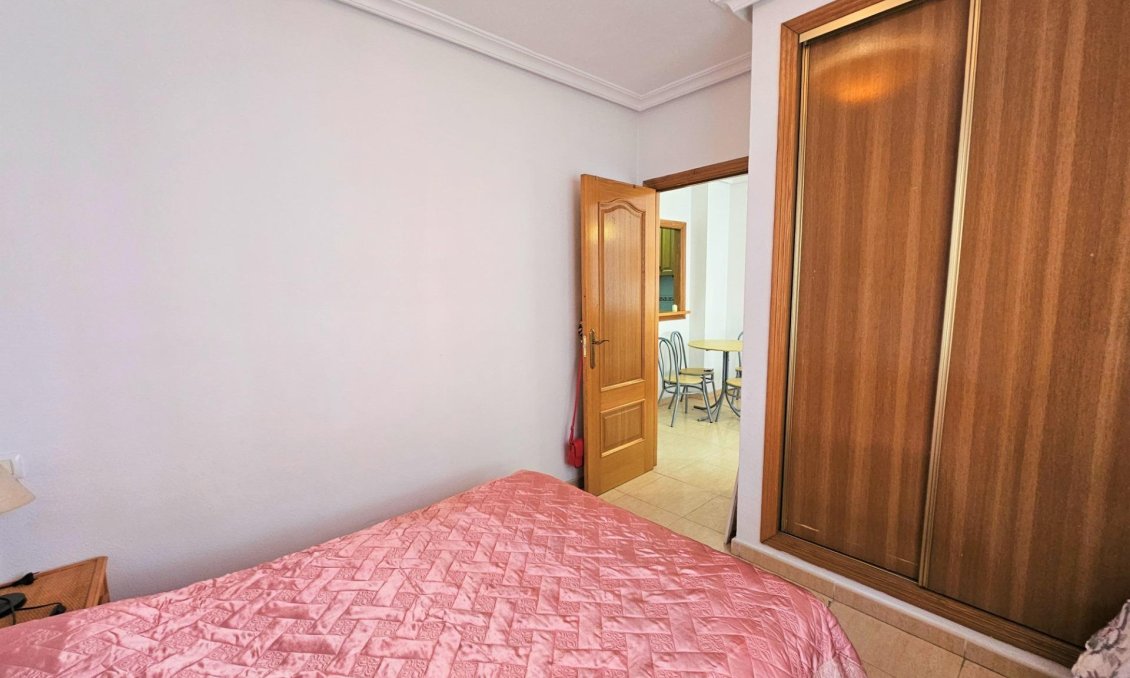 Wiederverkauf - Wohnung -
Torrevieja