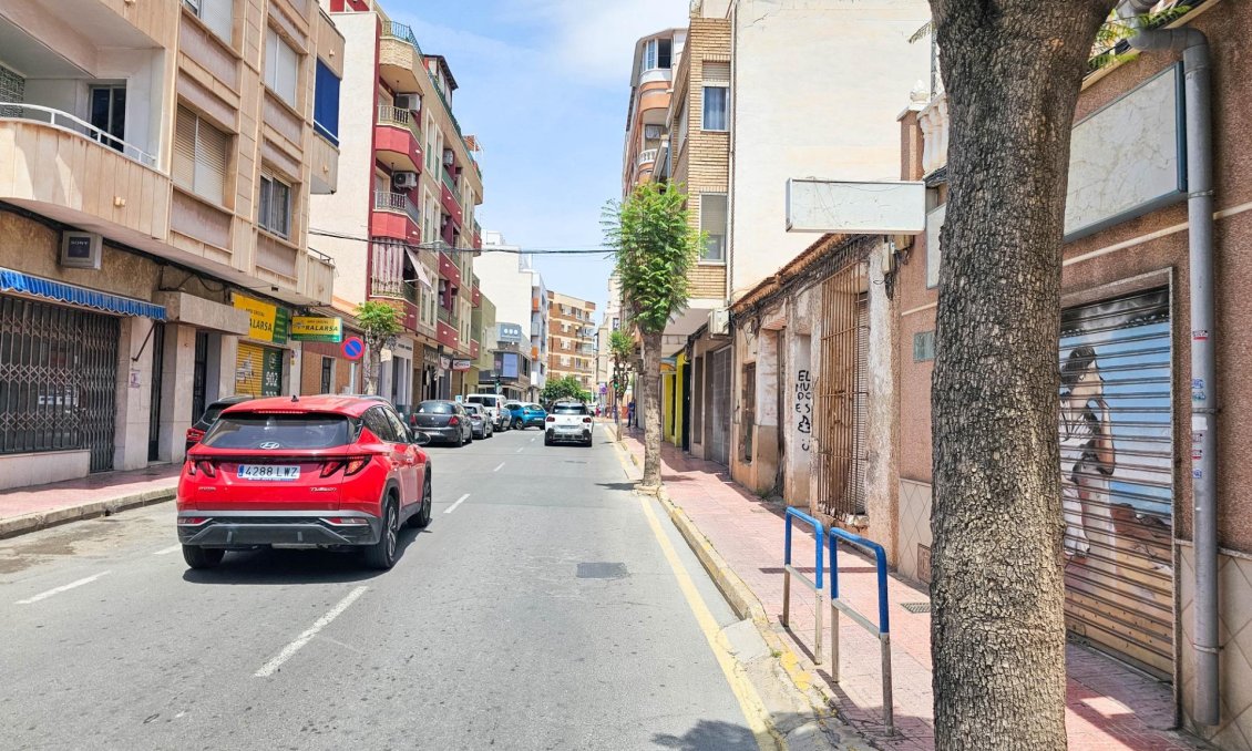 Wiederverkauf - Wohnung -
Torrevieja
