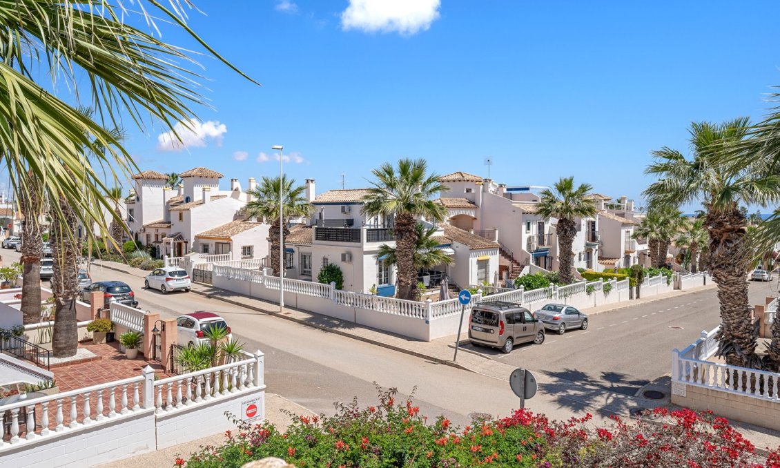 Segunda mano - Villa -
Orihuela Costa - Costa Blanca