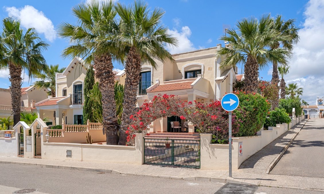 Segunda mano - Villa -
Orihuela Costa - Costa Blanca