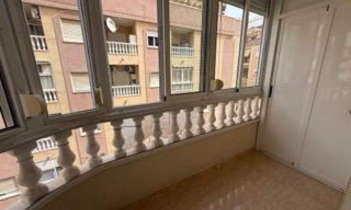 Segunda mano - Apartamento -
Torrevieja - Parque Las Naciones