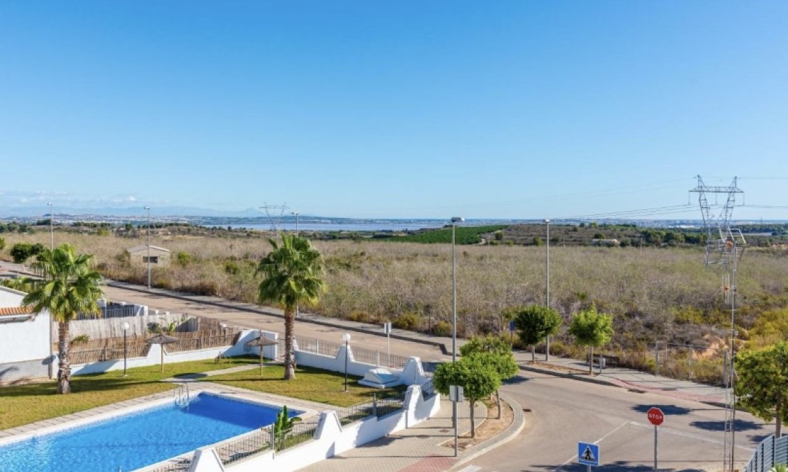 Segunda mano - Villa -
San Miguel de Salinas - Inland