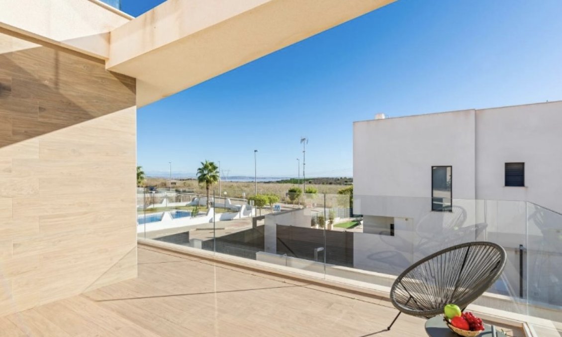 Segunda mano - Villa -
San Miguel de Salinas - Inland