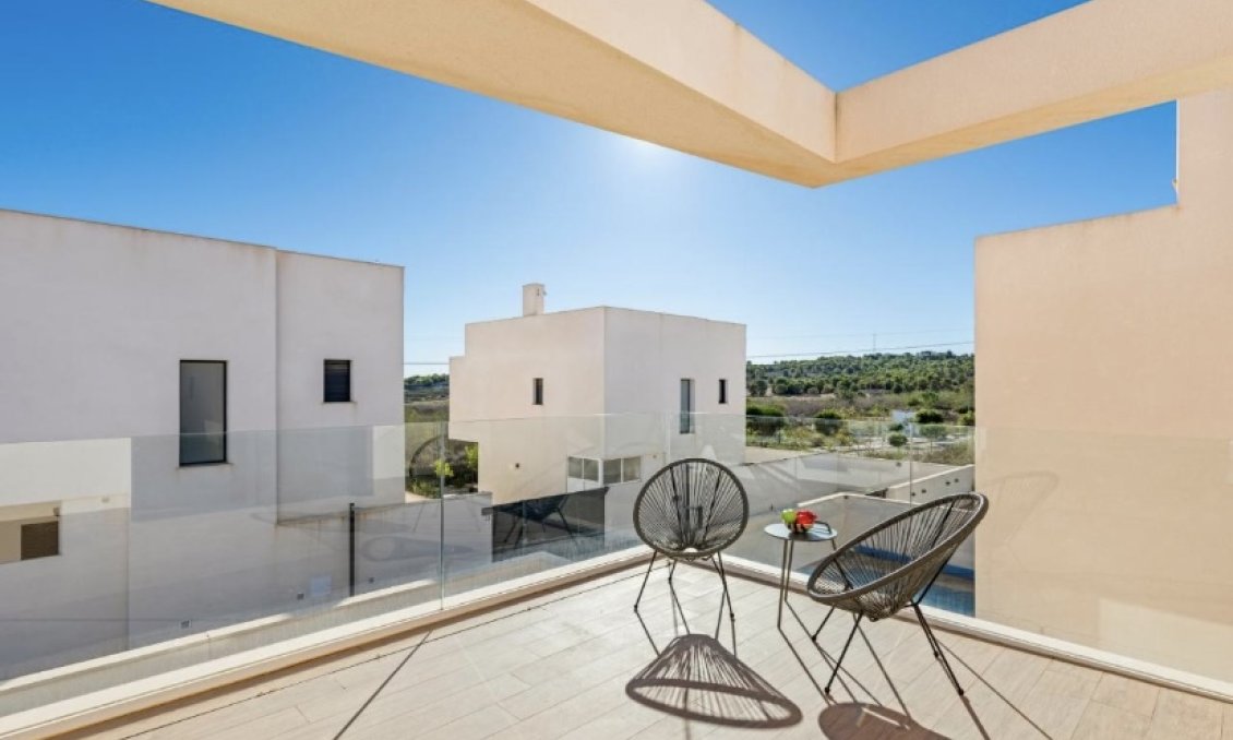 Segunda mano - Villa -
San Miguel de Salinas - Inland