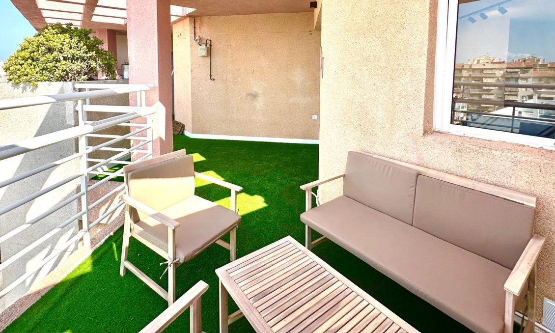 Segunda mano - Apartamento -
Torrevieja - Centro
