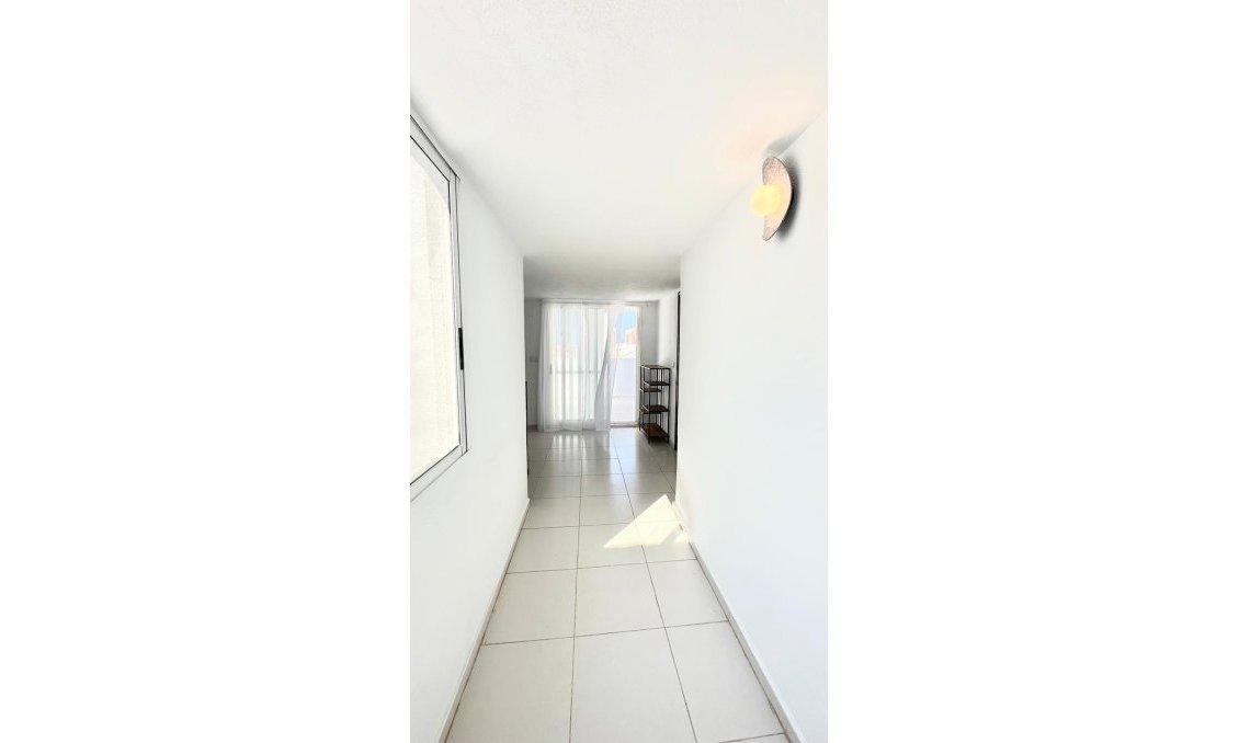 Segunda mano - Apartamento -
Torrevieja - Centro