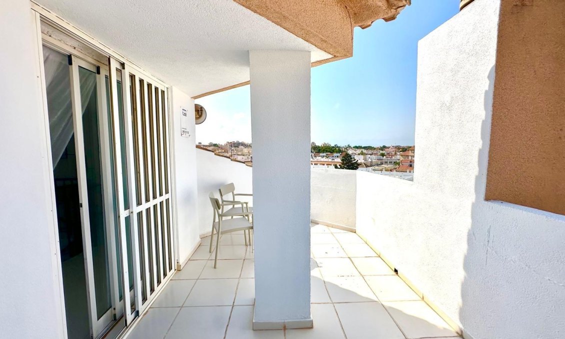 Segunda mano - Apartamento -
Torrevieja - Centro