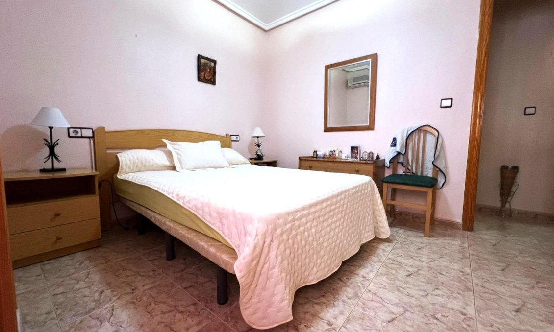 Segunda mano - Apartamento -
Guardamar del Segura - Pueblo