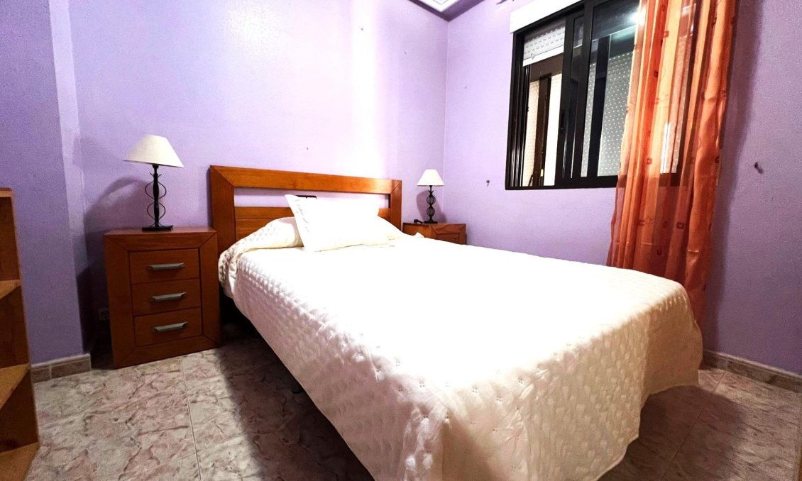 Segunda mano - Apartamento -
Guardamar del Segura - Pueblo