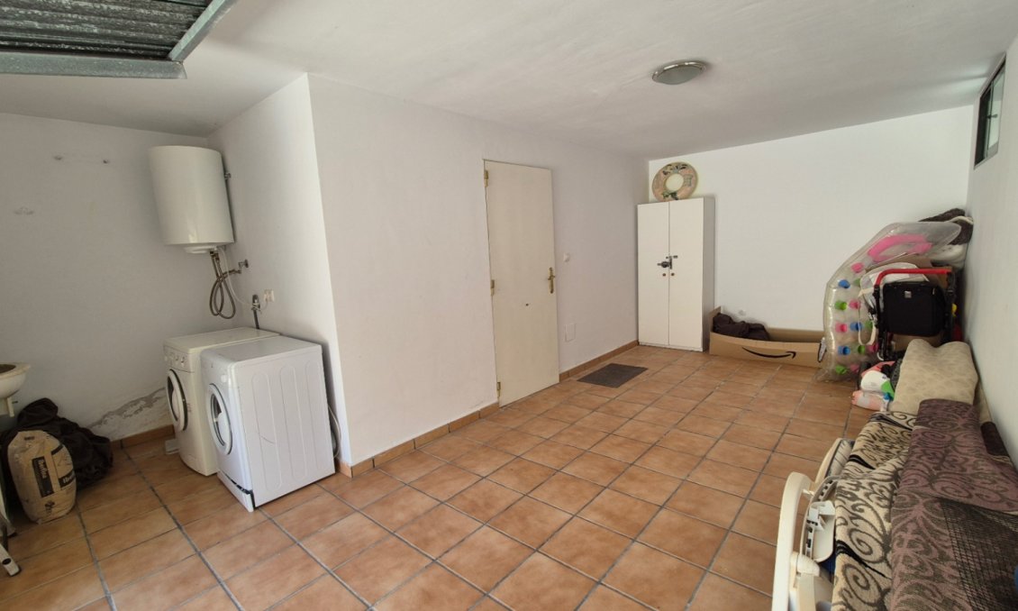 Wiederverkauf - Villa -
Orihuela - Inland