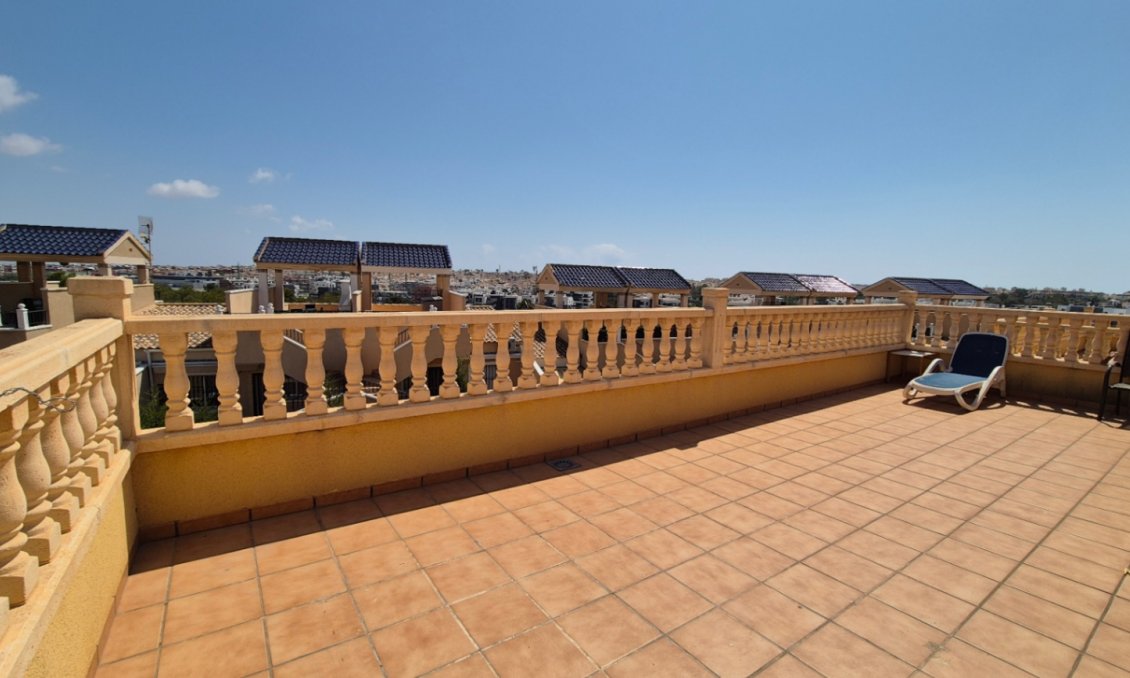 Wiederverkauf - Villa -
Orihuela - Inland