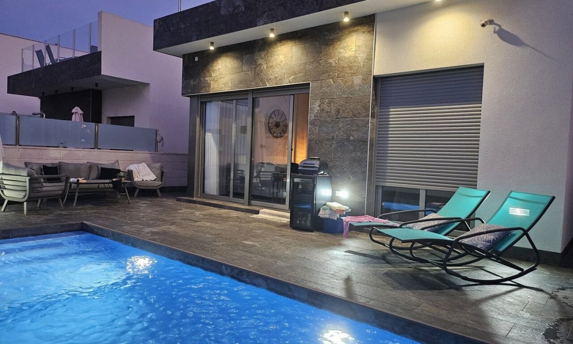 Segunda mano - Villa -
Orihuela Costa - Costa Blanca