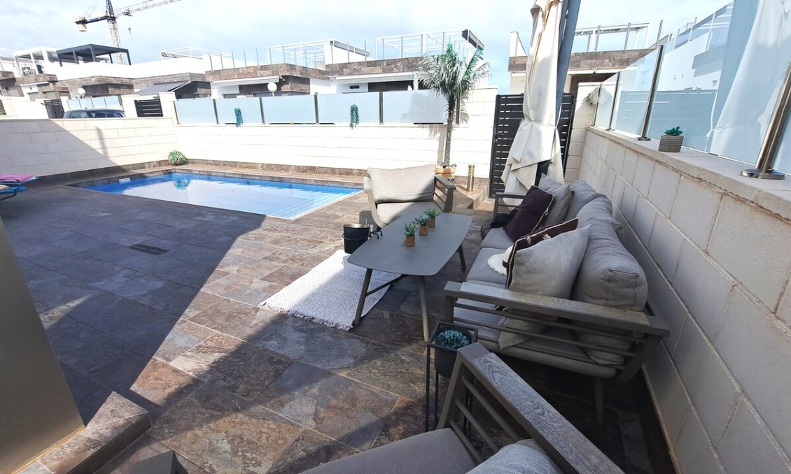 Segunda mano - Villa -
Orihuela Costa - Costa Blanca