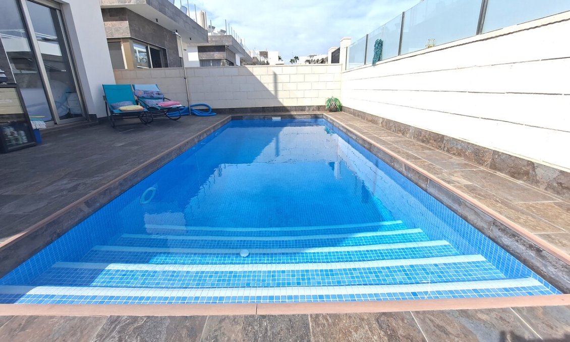 Segunda mano - Villa -
Orihuela Costa - Costa Blanca