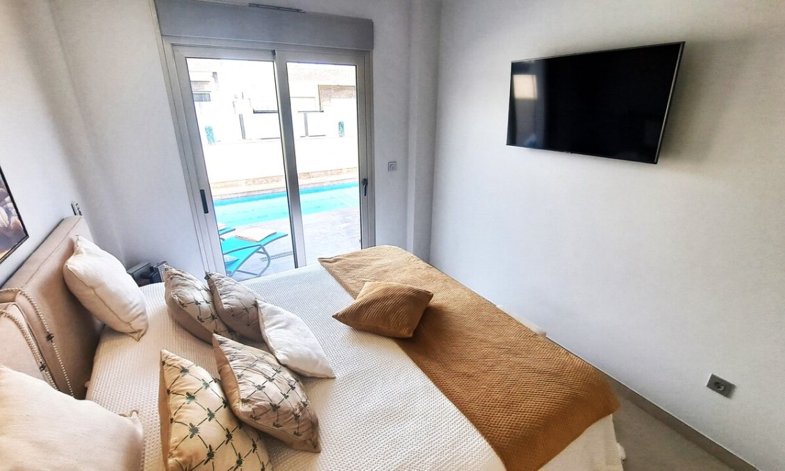 Segunda mano - Villa -
Orihuela Costa - Costa Blanca