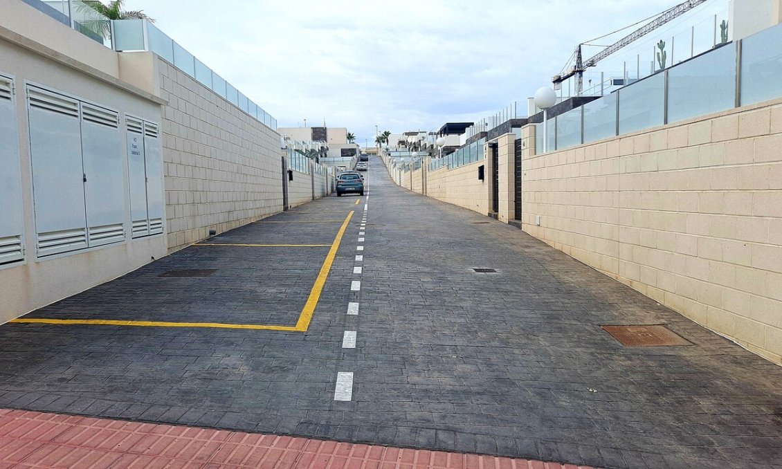 Segunda mano - Villa -
Orihuela Costa - Costa Blanca