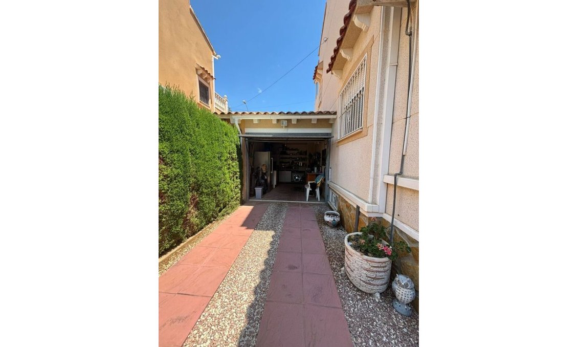 Revente - Villa -
Orihuela Costa - Costa Blanca