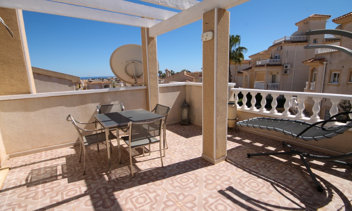 Revente - Villa -
Orihuela Costa - Costa Blanca