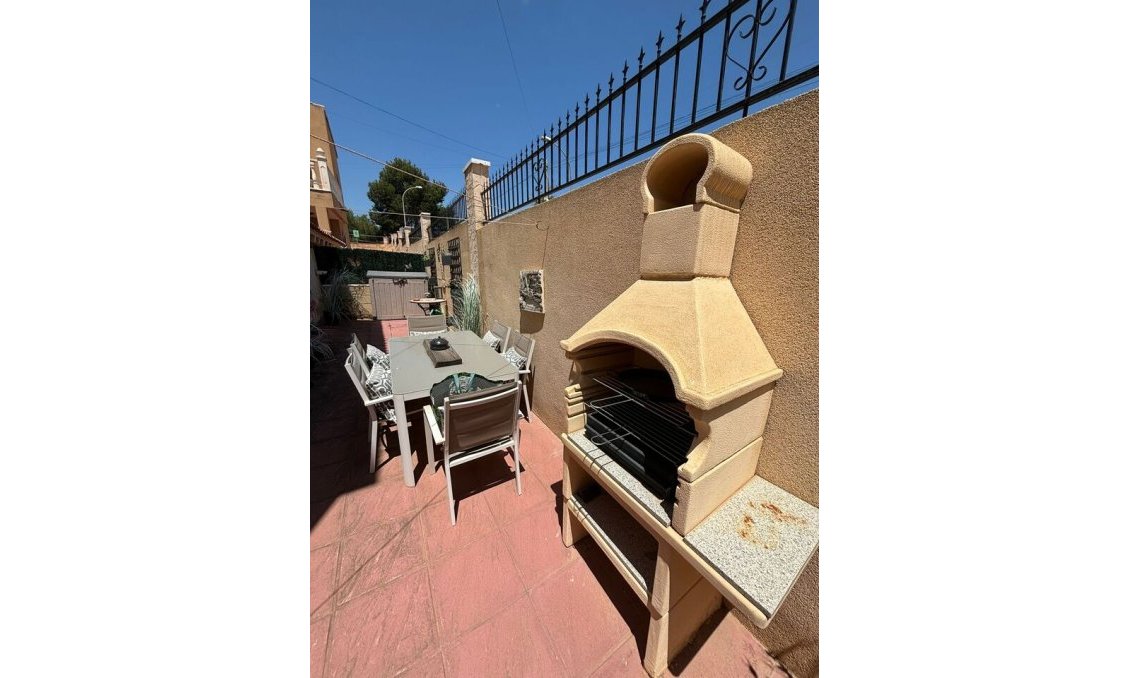 Revente - Villa -
Orihuela Costa - Costa Blanca