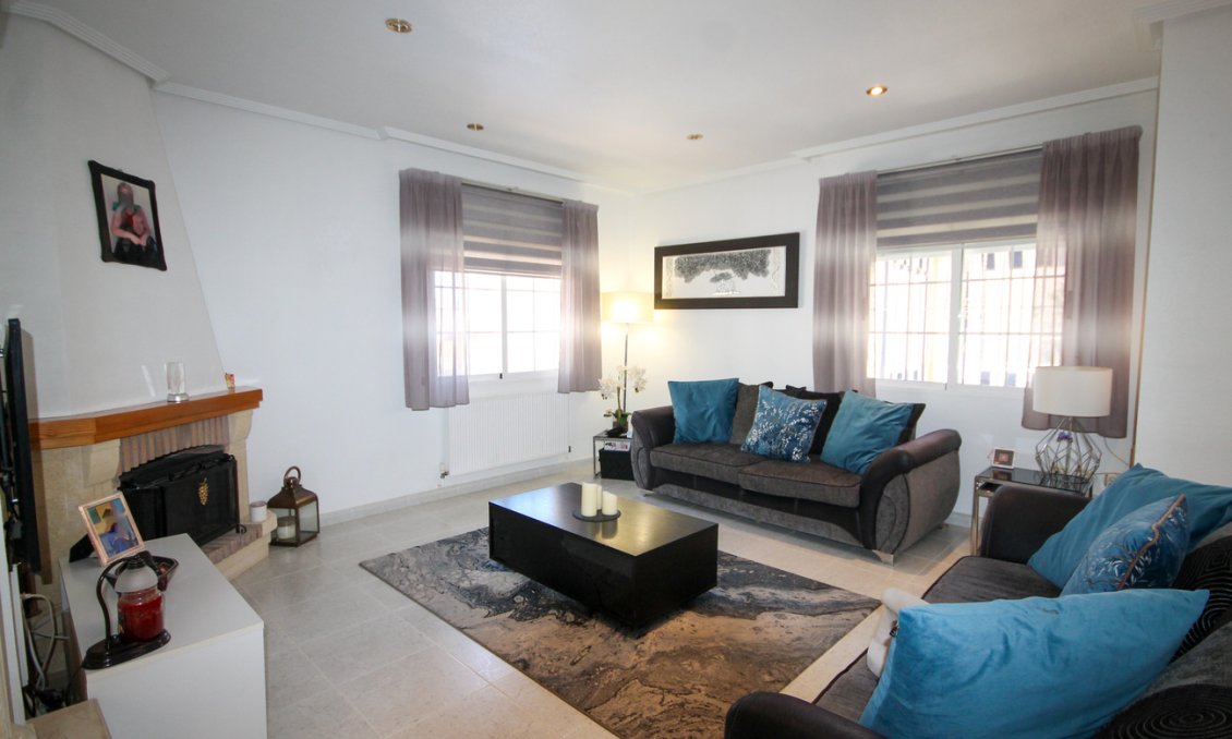 Revente - Villa -
Orihuela Costa - Costa Blanca