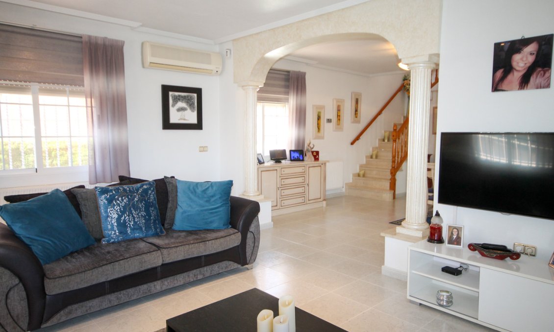 Revente - Villa -
Orihuela Costa - Costa Blanca