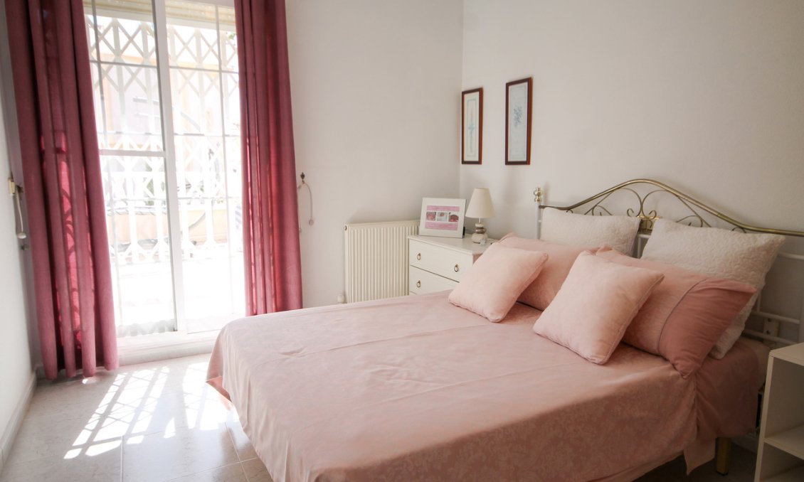 Revente - Villa -
Orihuela Costa - Costa Blanca