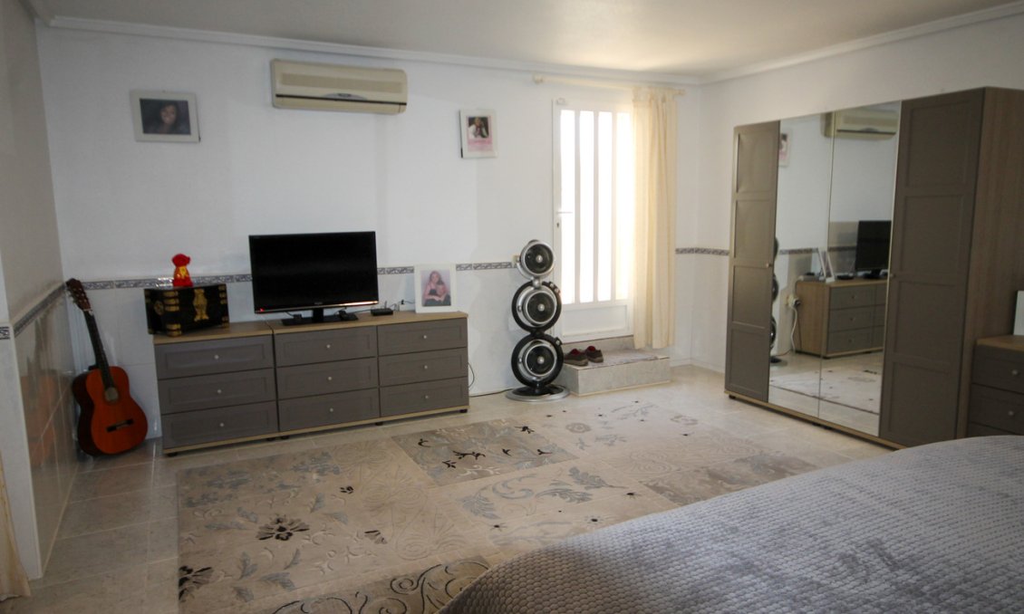 Revente - Villa -
Orihuela Costa - Costa Blanca