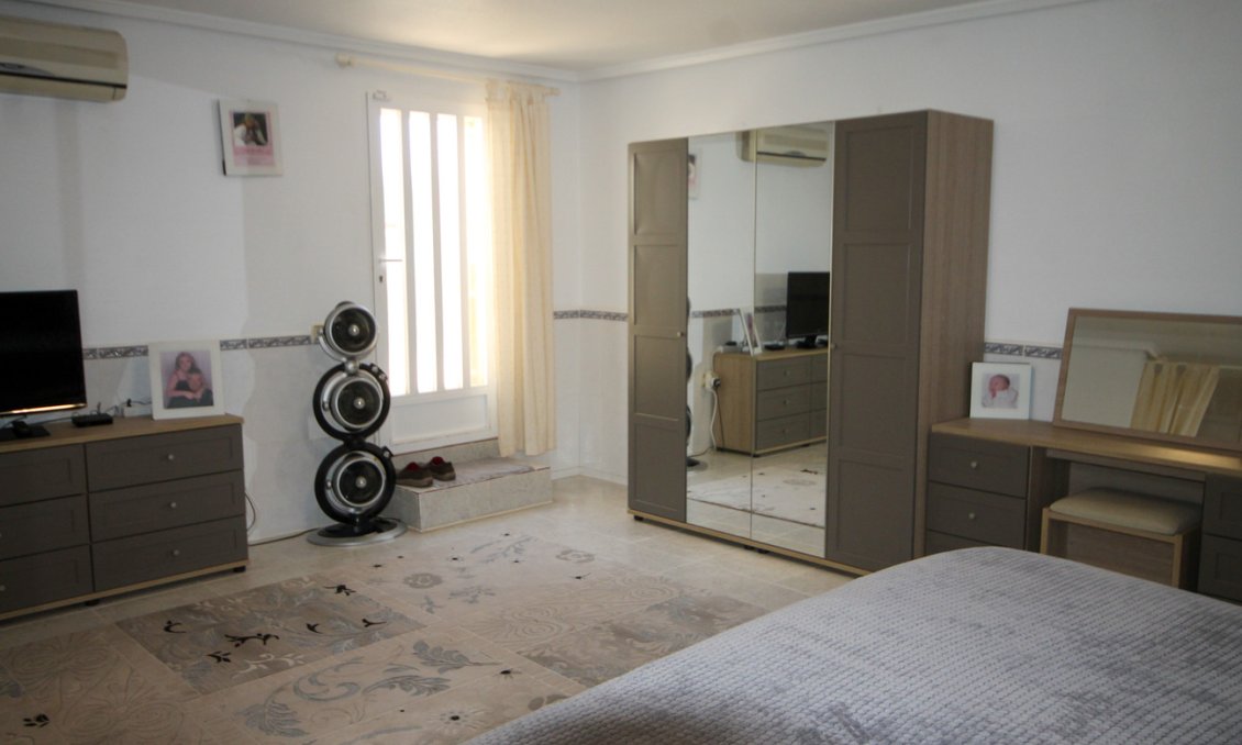 Revente - Villa -
Orihuela Costa - Costa Blanca