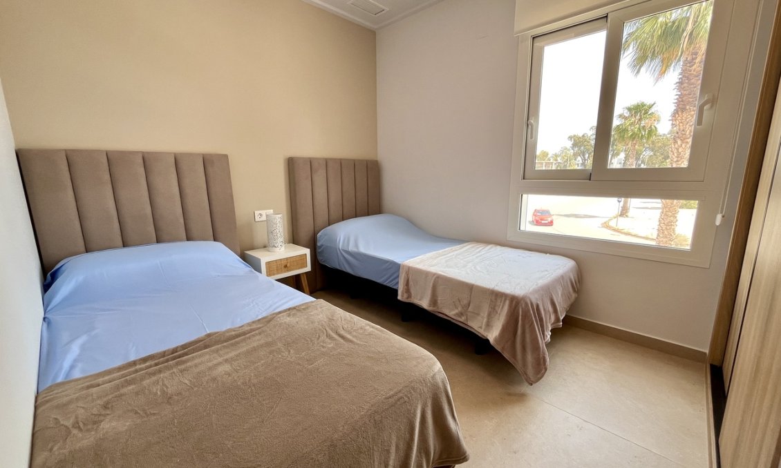 Segunda mano - Apartamento -
El Raso - Costa Blanca