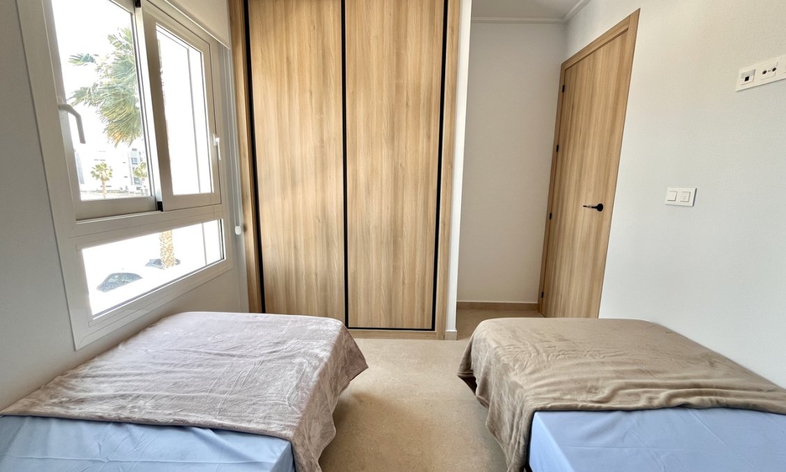 Segunda mano - Apartamento -
El Raso - Costa Blanca