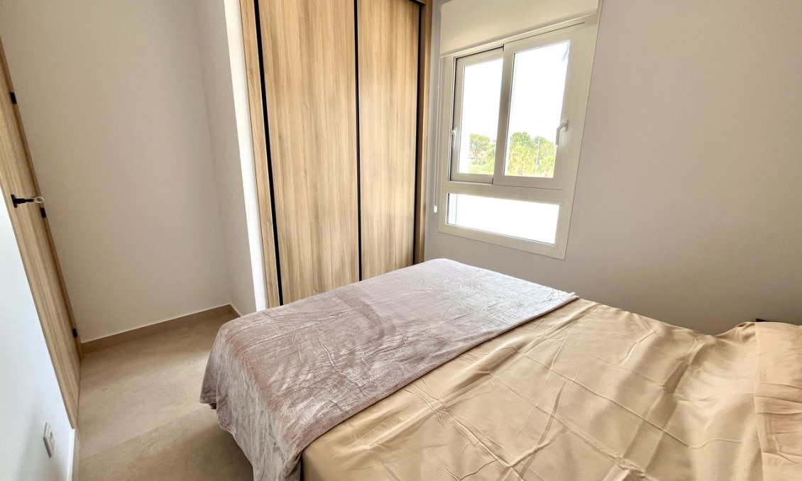 Segunda mano - Apartamento -
El Raso - Costa Blanca