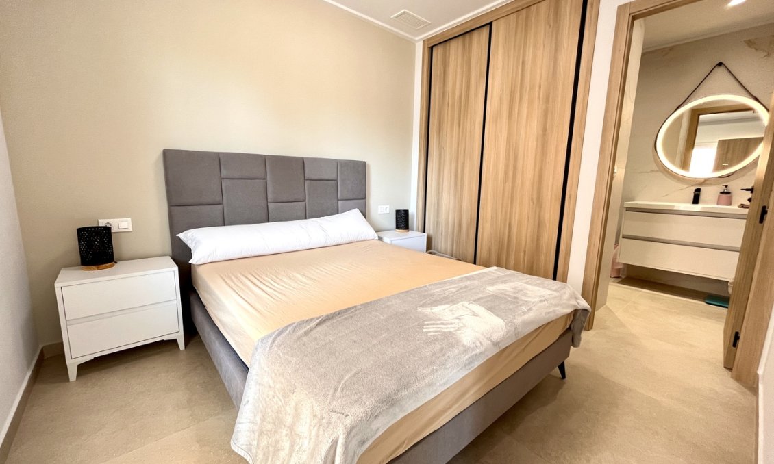 Segunda mano - Apartamento -
El Raso - Costa Blanca
