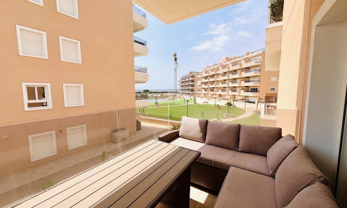 Segunda mano - Apartamento -
El Raso - Costa Blanca