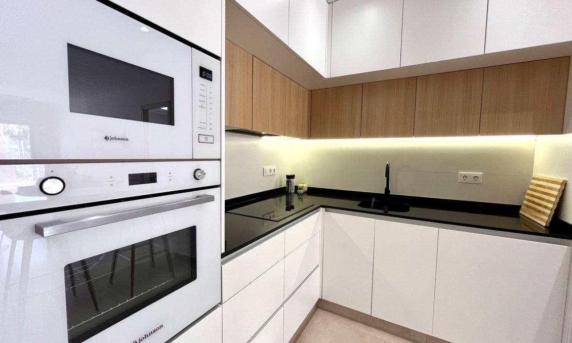 Segunda mano - Apartamento -
El Raso - Costa Blanca