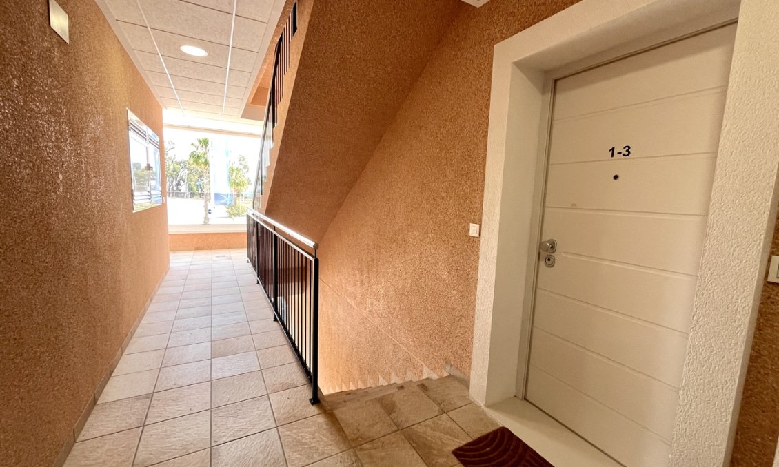 Segunda mano - Apartamento -
El Raso - Costa Blanca