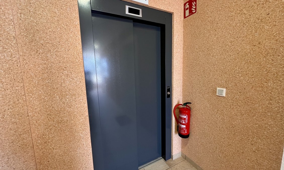 Segunda mano - Apartamento -
El Raso - Costa Blanca