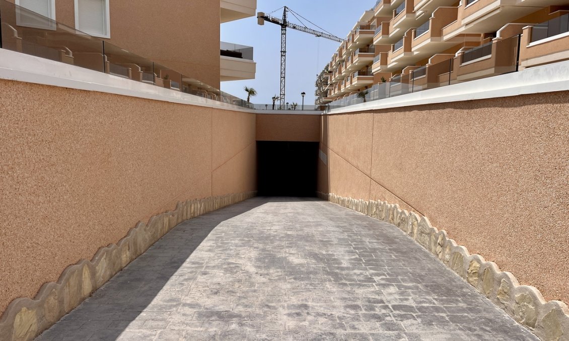 Segunda mano - Apartamento -
El Raso - Costa Blanca