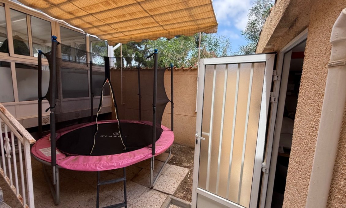 Segunda mano - Villa -
Torrevieja - Costa Blanca
