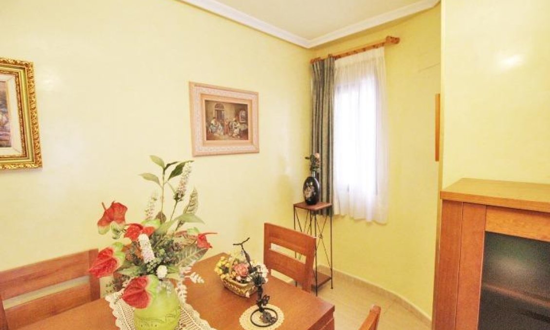 Segunda mano - Apartamento -
Guardamar del Segura - Centro