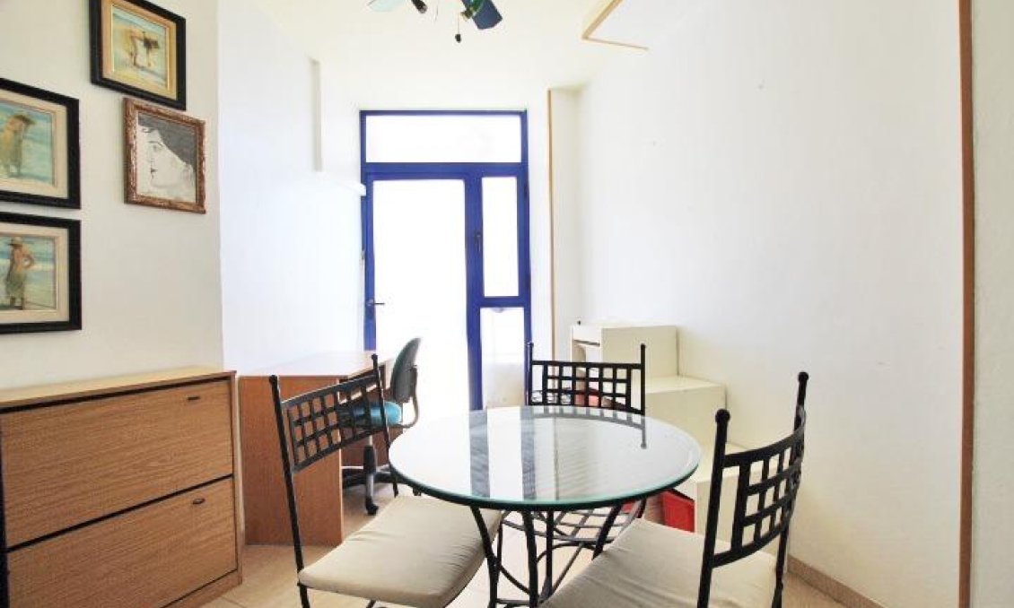 Segunda mano - Apartamento -
Guardamar del Segura - Centro