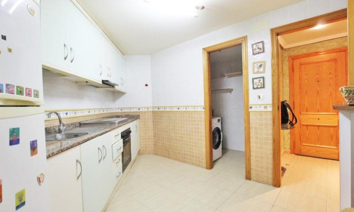Segunda mano - Apartamento -
Guardamar del Segura - Centro