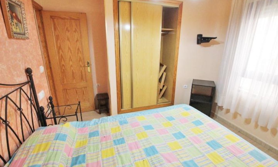 Segunda mano - Apartamento -
Guardamar del Segura - Centro