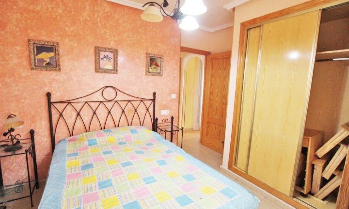 Segunda mano - Apartamento -
Guardamar del Segura - Centro