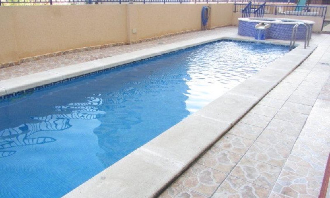 Segunda mano - Apartamento -
Guardamar del Segura - Centro