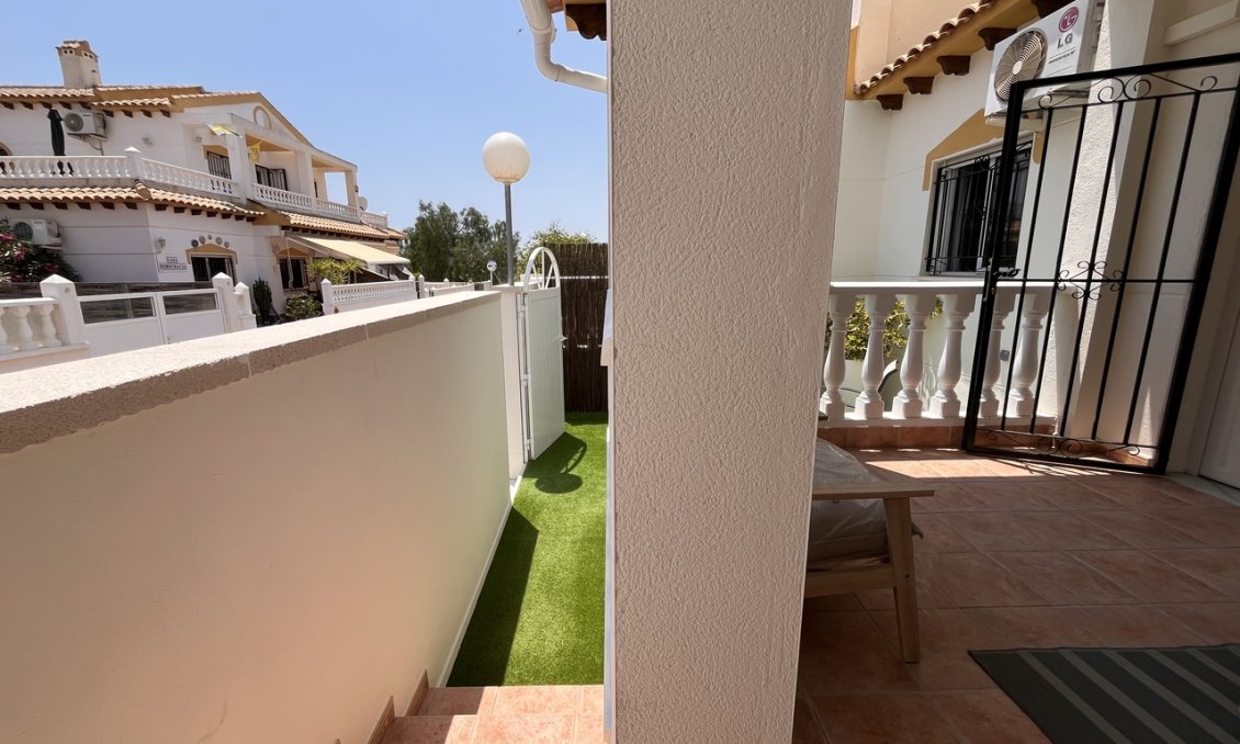 Segunda mano - Town House -
Playa Flamenca - Costa Blanca